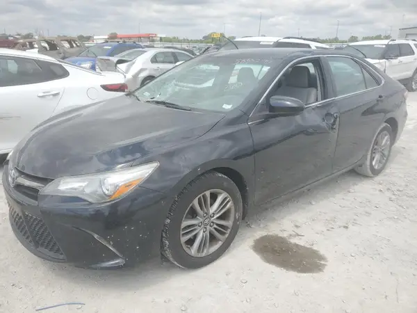 4T1BF1FK4HU334781 2017 TOYOTA CAMRY - Image 1
