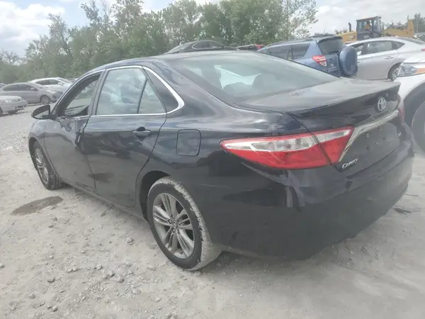 4T1BF1FK4HU334781 2017 TOYOTA CAMRY - Image 2