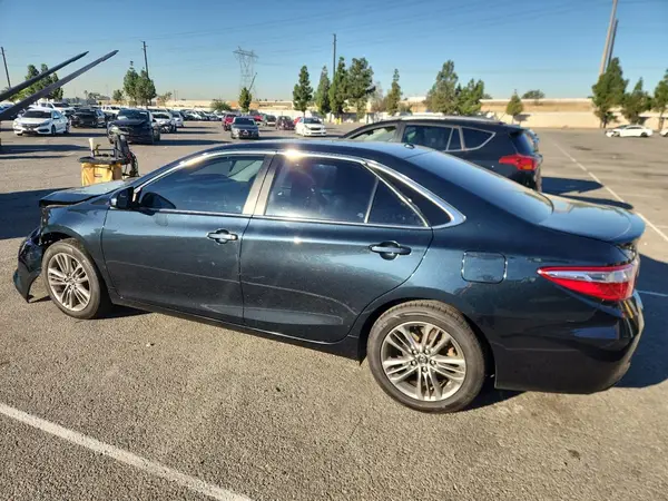 4T1BF1FK4HU336322 2017 TOYOTA CAMRY - Image 2