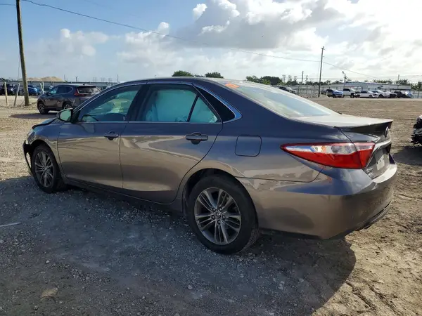 4T1BF1FK4HU337731 2017 TOYOTA CAMRY - Image 2