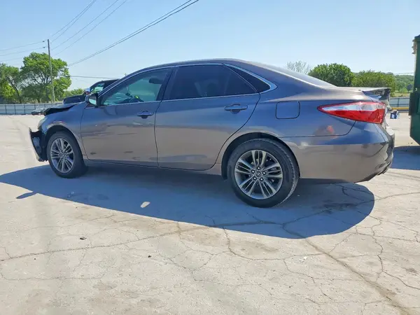 4T1BF1FK4HU339429 2017 TOYOTA CAMRY - Image 2