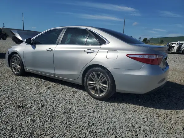 4T1BF1FK4HU339592 2017 TOYOTA CAMRY - Image 2