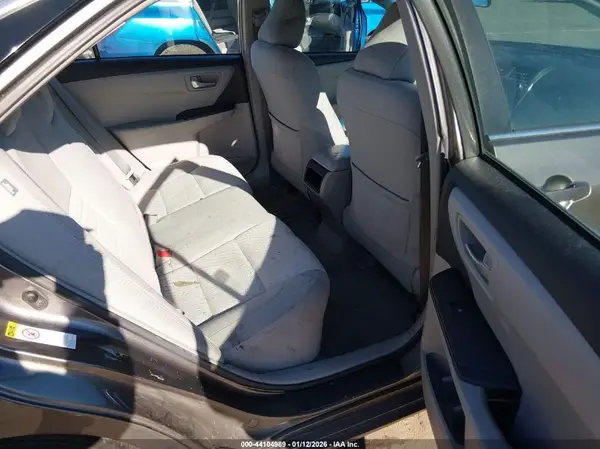 4T1BF1FK4HU342167 2017 TOYOTA CAMRY - Image 8