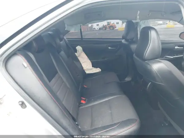 4T1BF1FK4HU349149 2017 TOYOTA CAMRY - Image 8