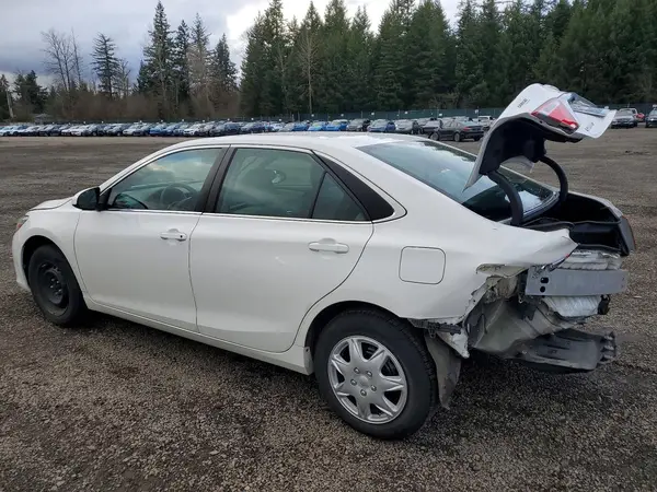4T1BF1FK4HU350527 2017 TOYOTA CAMRY - Image 2