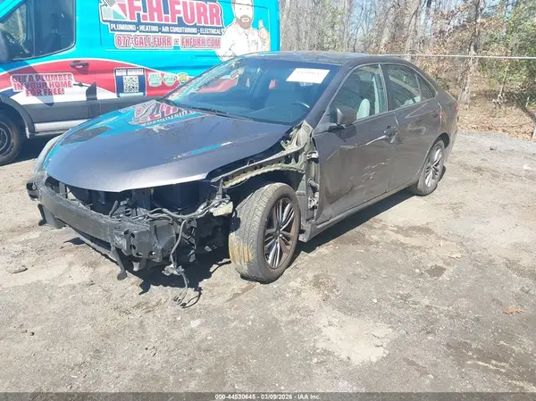 4T1BF1FK4HU350639 2017 TOYOTA CAMRY - Image 2