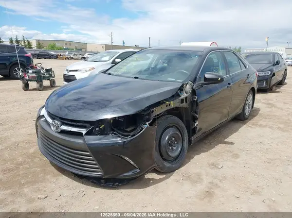 4T1BF1FK4HU353430 2017 TOYOTA CAMRY - Image 2