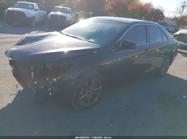 4T1BF1FK4HU355937 2017 TOYOTA CAMRY - Image 2