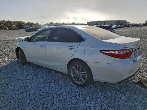 4T1BF1FK4HU357400 2017 TOYOTA CAMRY - Image 2