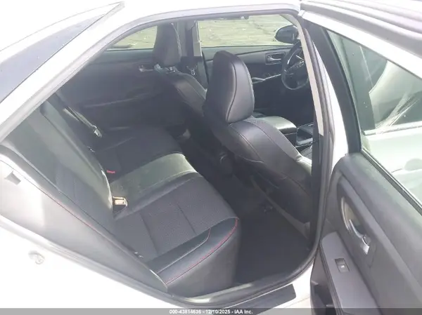 4T1BF1FK4HU361060 2017 TOYOTA CAMRY - Image 8