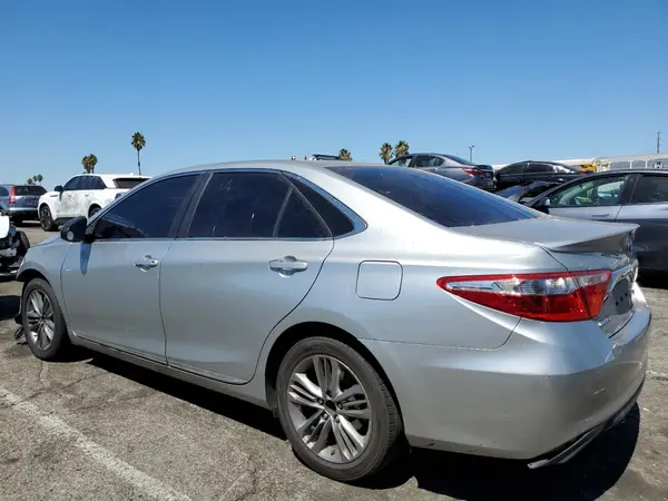 4T1BF1FK4HU363942 2017 TOYOTA CAMRY - Image 2