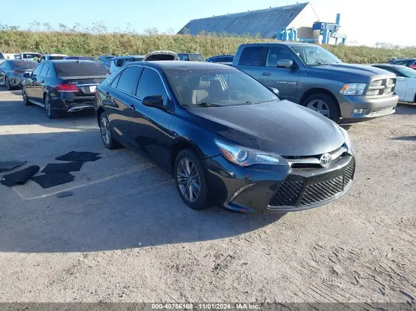 4T1BF1FK4HU367716 2017 TOYOTA CAMRY - Image 1