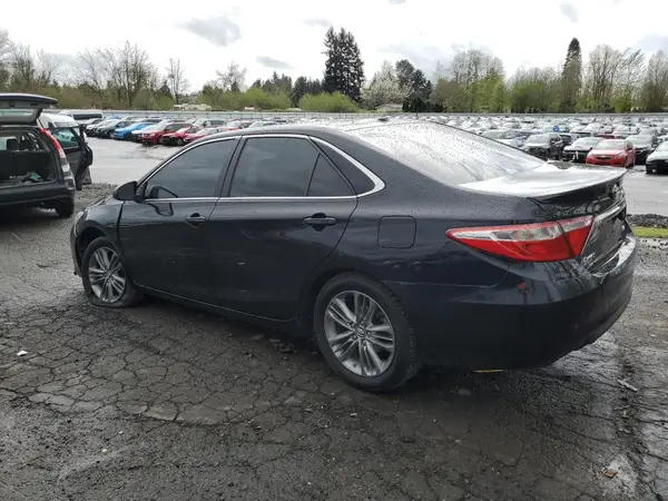 4T1BF1FK4HU369076 2017 TOYOTA CAMRY - Image 2