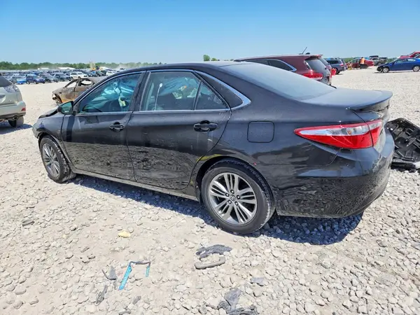 4T1BF1FK4HU369109 2017 TOYOTA CAMRY - Image 2