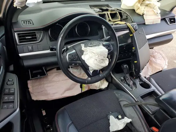 4T1BF1FK4HU370423 2017 TOYOTA CAMRY - Image 8