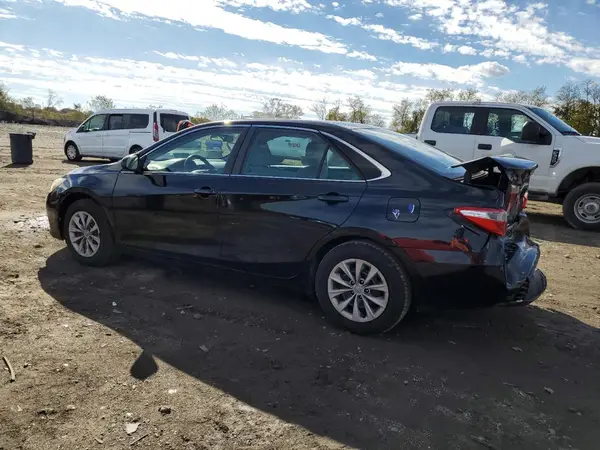 4T1BF1FK4HU372043 2017 TOYOTA CAMRY - Image 2