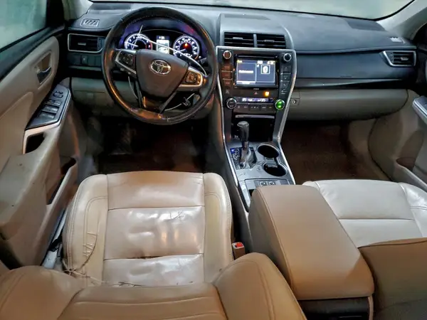 4T1BF1FK4HU372219 2017 TOYOTA CAMRY - Image 8