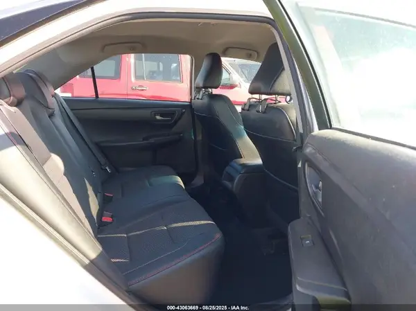 4T1BF1FK4HU372639 2017 TOYOTA CAMRY - Image 8