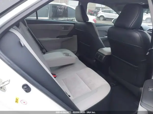 4T1BF1FK4HU373175 2017 TOYOTA CAMRY - Image 8
