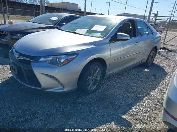 4T1BF1FK4HU374892 2017 TOYOTA CAMRY - Image 2