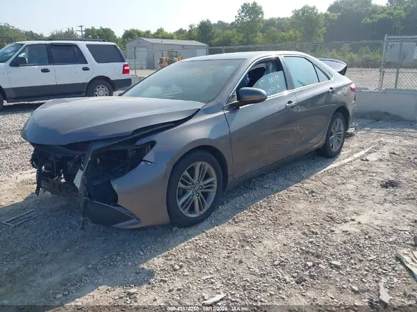4T1BF1FK4HU376366 2017 TOYOTA CAMRY - Image 2