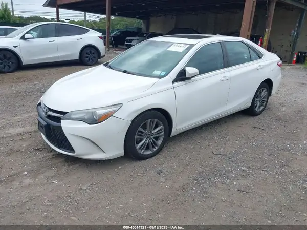 4T1BF1FK4HU376514 2017 TOYOTA CAMRY - Image 2