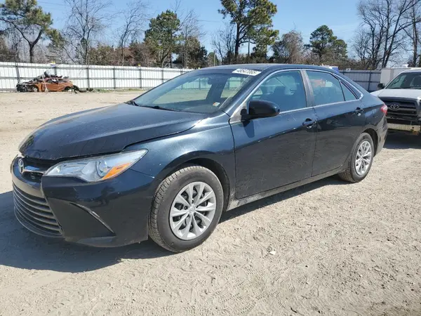 4T1BF1FK4HU376951 2017 TOYOTA CAMRY - Image 1