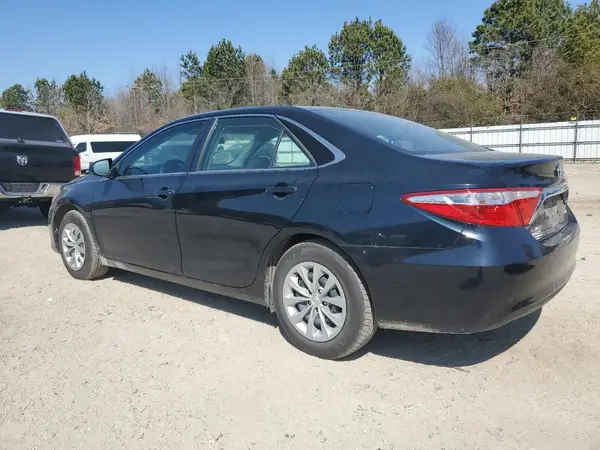 4T1BF1FK4HU376951 2017 TOYOTA CAMRY - Image 2