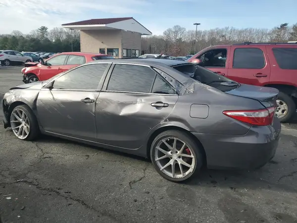 4T1BF1FK4HU380059 2017 TOYOTA CAMRY - Image 2