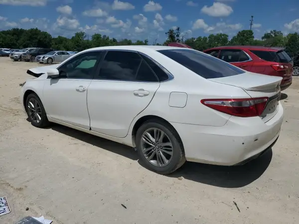 4T1BF1FK4HU380644 2017 TOYOTA CAMRY - Image 2
