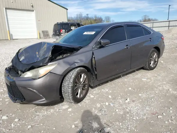 4T1BF1FK4HU380711 2017 TOYOTA CAMRY - Image 1