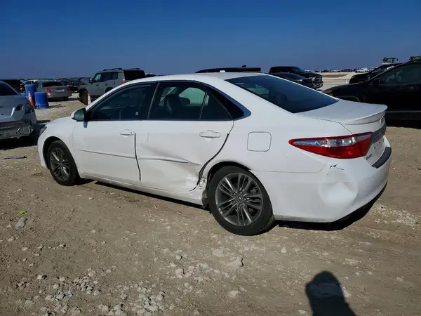 4T1BF1FK4HU381289 2017 TOYOTA CAMRY - Image 2