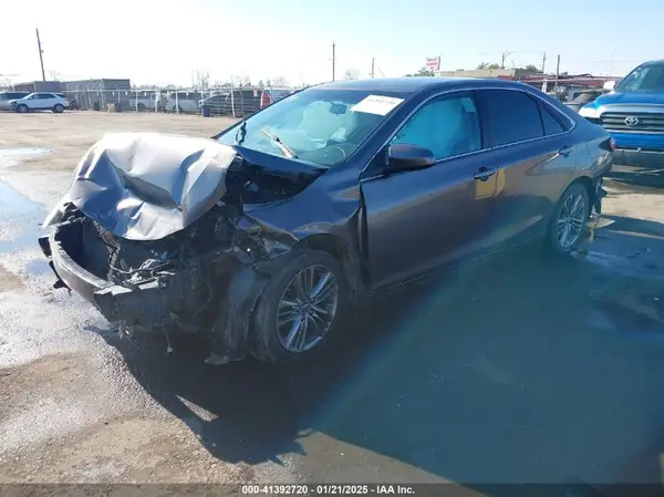 4T1BF1FK4HU381616 2017 TOYOTA CAMRY - Image 2