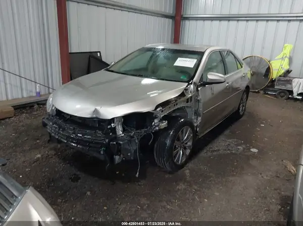 4T1BF1FK4HU381776 2017 TOYOTA CAMRY - Image 2