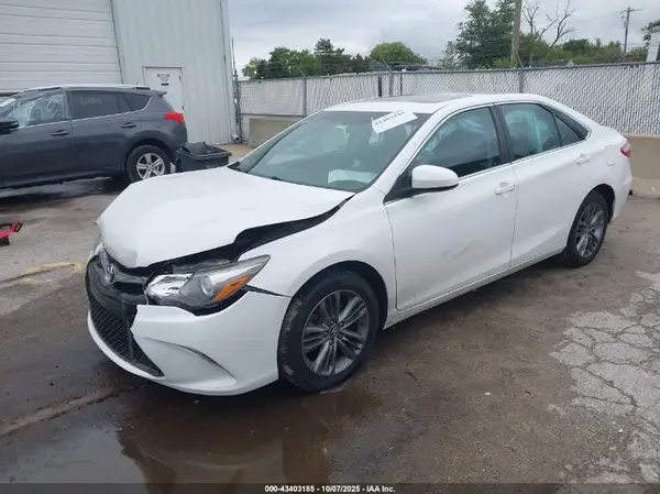 4T1BF1FK4HU381874 2017 TOYOTA CAMRY - Image 2