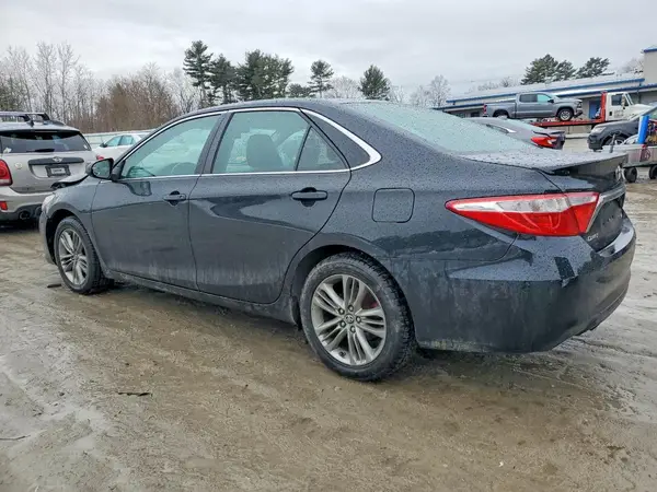 4T1BF1FK4HU384533 2017 TOYOTA CAMRY - Image 2