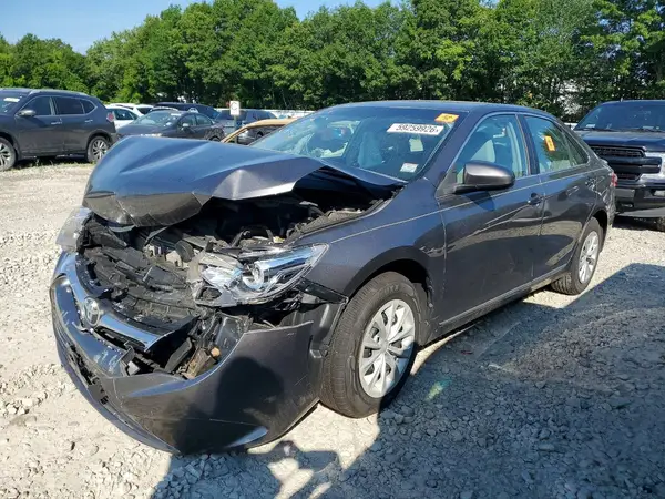 4T1BF1FK4HU385214 2017 TOYOTA CAMRY - Image 1