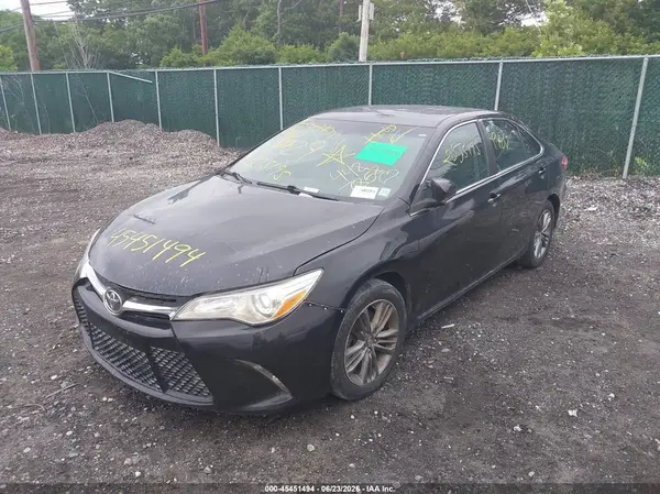4T1BF1FK4HU385651 2017 TOYOTA CAMRY - Image 2