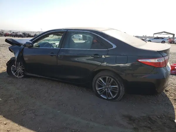 4T1BF1FK4HU388405 2017 TOYOTA CAMRY - Image 2