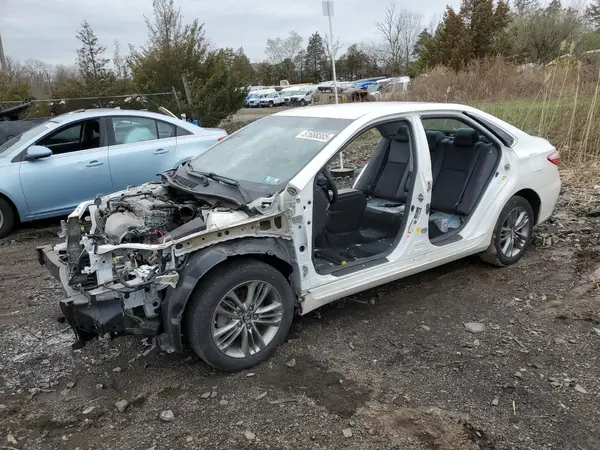 4T1BF1FK4HU388825 2017 TOYOTA CAMRY - Image 1