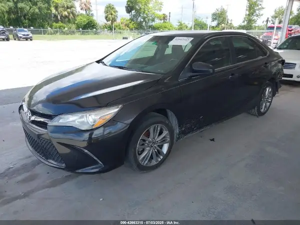 4T1BF1FK4HU391109 2017 TOYOTA CAMRY - Image 2