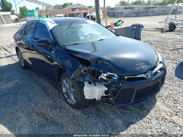 4T1BF1FK4HU391482 2017 TOYOTA CAMRY - Image 1