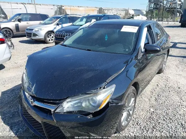 4T1BF1FK4HU391482 2017 TOYOTA CAMRY - Image 2