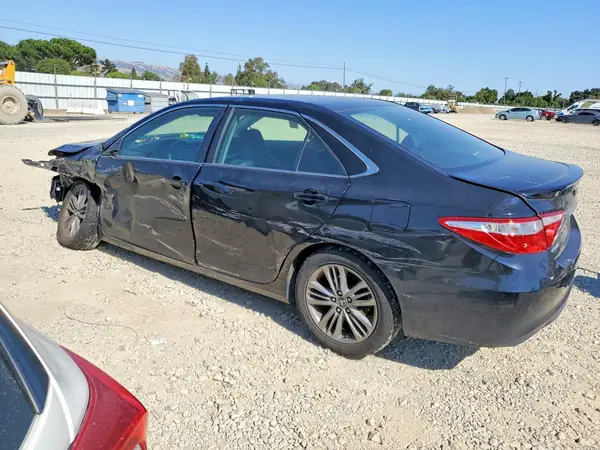 4T1BF1FK4HU396276 2017 TOYOTA CAMRY - Image 2