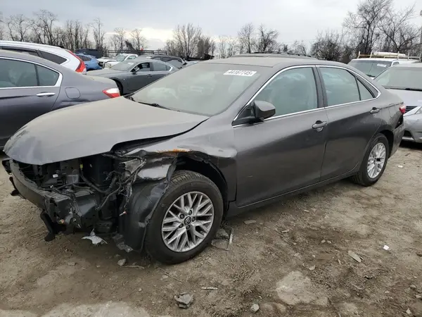 4T1BF1FK4HU398187 2017 TOYOTA CAMRY - Image 1