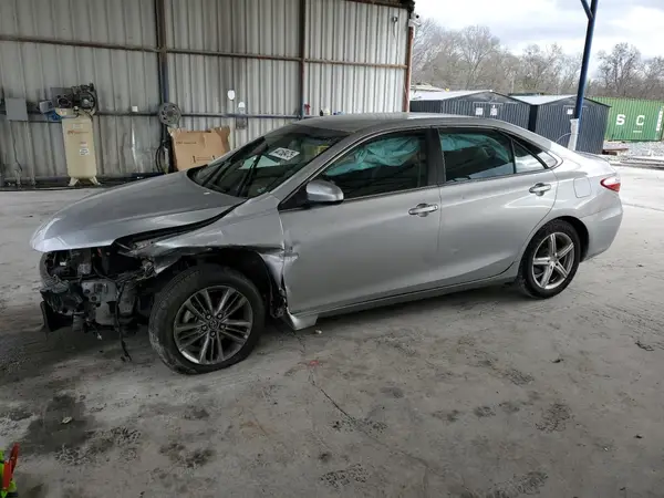 4T1BF1FK4HU401802 2017 TOYOTA CAMRY - Image 1
