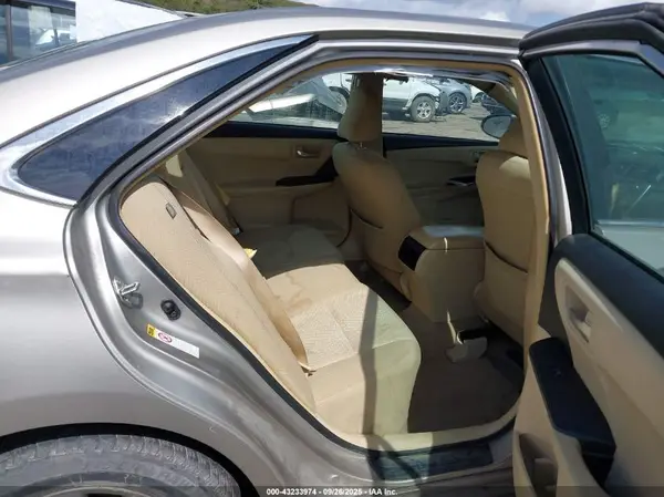 4T1BF1FK4HU402271 2017 TOYOTA CAMRY - Image 8