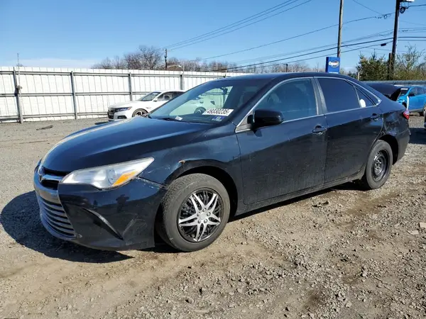 4T1BF1FK4HU404179 2017 TOYOTA CAMRY - Image 1