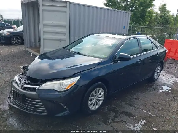 4T1BF1FK4HU405610 2017 TOYOTA CAMRY - Image 2