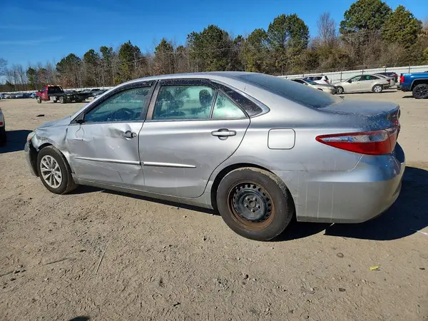 4T1BF1FK4HU407292 2017 TOYOTA CAMRY - Image 2